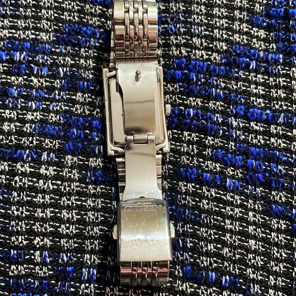 Citizen black dial stainless steel strap watch - Picture 6 of 8